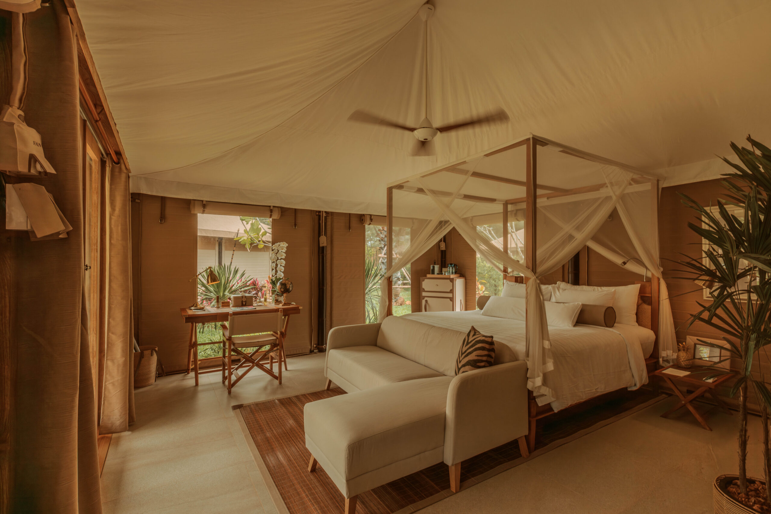 Limited Time Offer 1 1 Bedroom LagoonTent 4 scaled